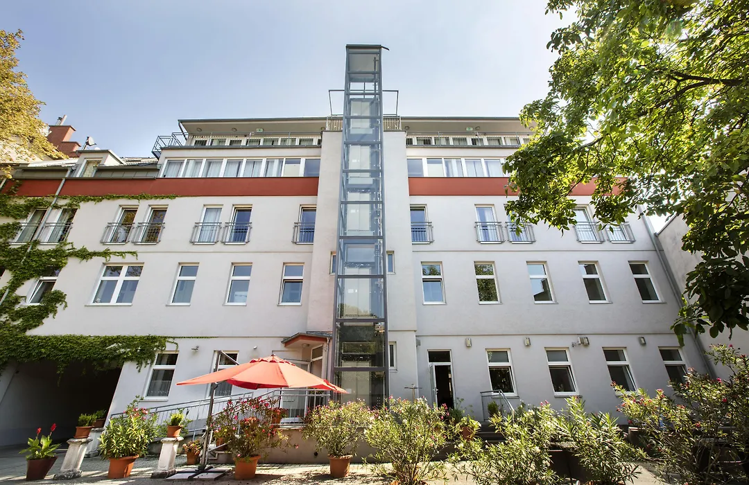 Hahn Hotel Vienna-1